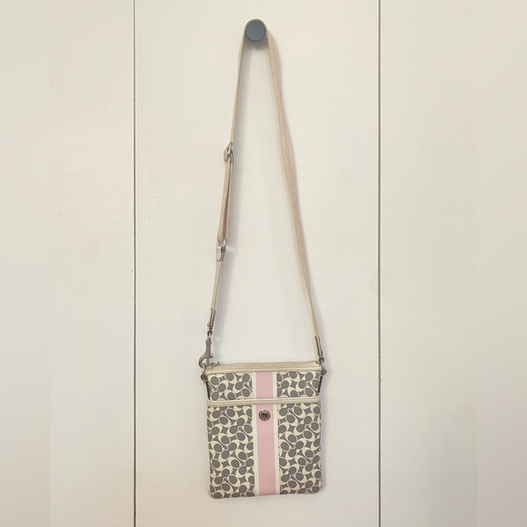 Coach - Messenger Crossbody Bag in Pink/Grey/White Colorblock Signature Canvas - Picture 2 of 13